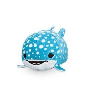 Disney Tsum Tsum mini plush NWT in plastic.